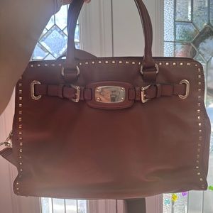 Michael’s kors bag and matching wallet set